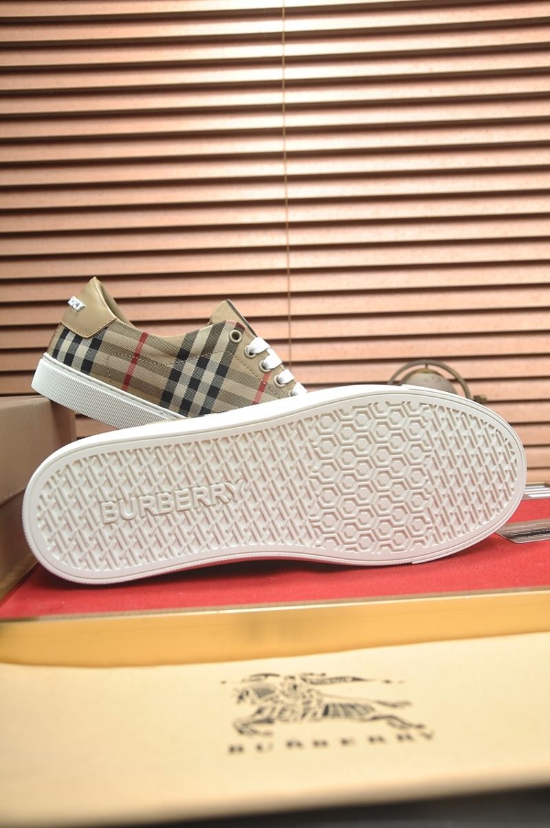 Burberry Low Shoes